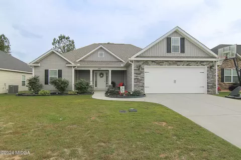308 Gibson Cir, Kathleen, GA 31047