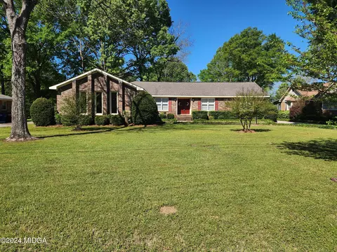 6441 Bevin Dr N, Macon, GA 31216