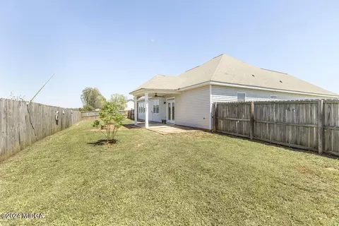 Exterior - 124 Christopher Dr, Byron, GA 31008 photo 9 of 11