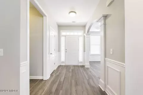 Entry Way - 124 Christopher Dr, Byron, GA 31008 photo 1 of 2