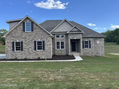 453 Southern Oaks Dr, Macon, GA 31216