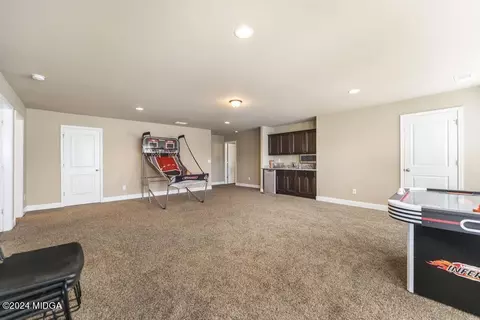Living - 107 Arapaho Dr, Kathleen, GA 31047 photo 8 of 8