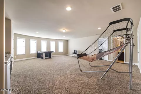 Living - 107 Arapaho Dr, Kathleen, GA 31047 photo 7 of 8