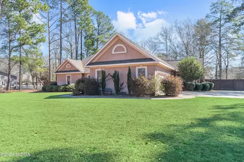 Exterior - 101 Summit Ct, Warner Robins, GA 31088 photo 3 of 7