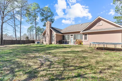 Exterior - 101 Summit Ct, Warner Robins, GA 31088 photo 5 of 7