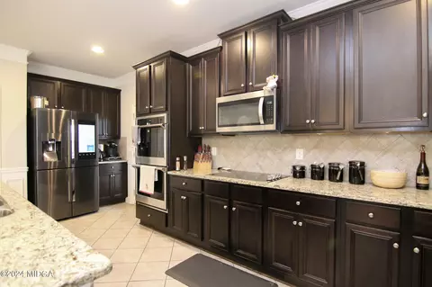 Kitchen - 101 Chamblee Way, Warner Robins, GA 31088 photo 5 of 7