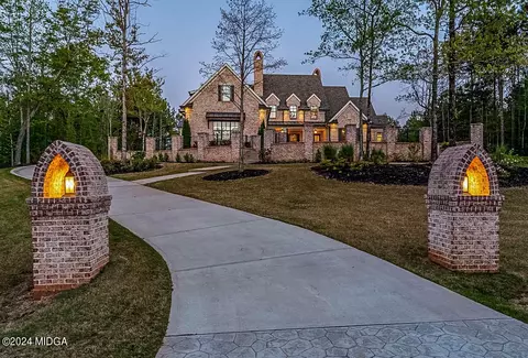 Exterior - 611 River Overlook, Forsyth, GA 31029 photo 2 of 24