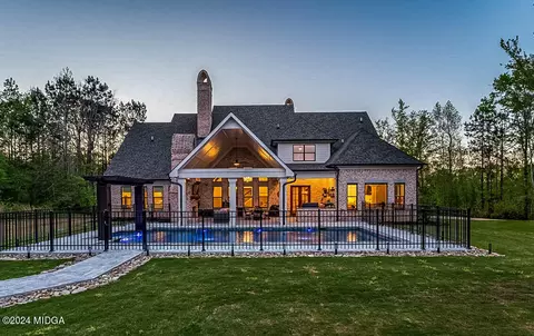 Exterior - 611 River Overlook, Forsyth, GA 31029 photo 8 of 24