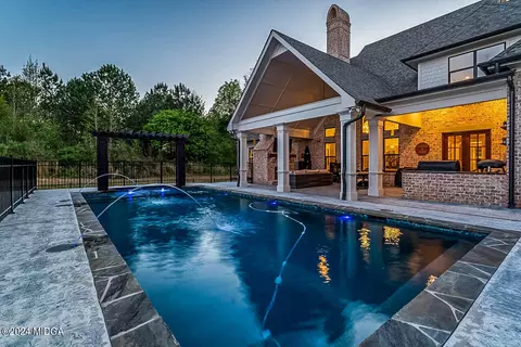Exterior - 611 River Overlook, Forsyth, GA 31029 photo 9 of 24