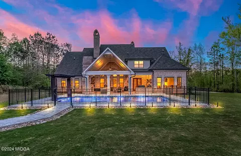 Exterior - 611 River Overlook, Forsyth, GA 31029 photo 10 of 24