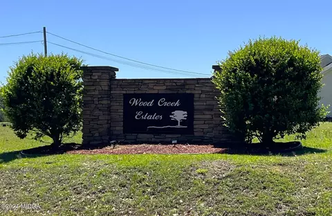 115 Wood Creek Trl, Lizella, GA 31052
