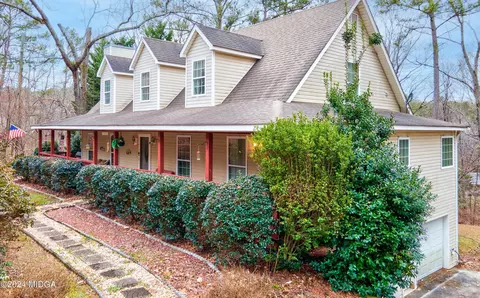 13 Cambridge Dr SE, Rome, GA 30161