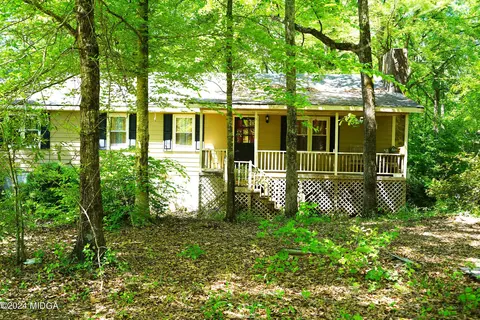 1082 Old Cabaniss Rd, Forsyth, GA 31029