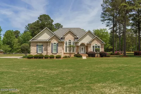 2220 Fox Creek Dr, Haddock, GA 31033