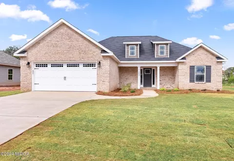240 Overton Dr, Perry, GA 31069