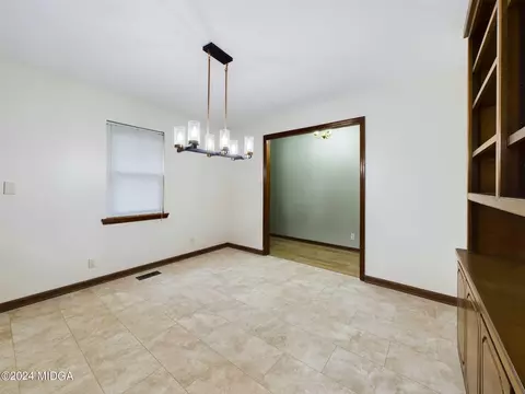 Dining - 102 Crestwood Ct, Centerville, GA 31028 photo 2 of 2