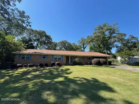 204 Arrowhead Trl, Warner Robins, GA 31088