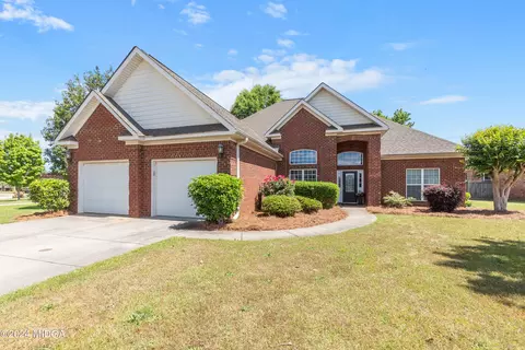 204 Pembroke, Centerville, GA 31028