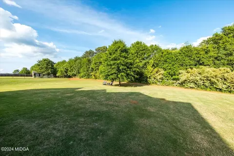 Exterior - 25 Jackson Dr, Forsyth, GA 31029 photo 4 of 4