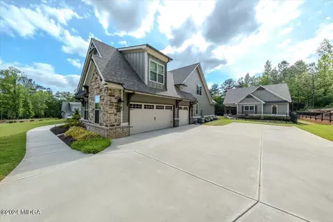 105 Tee Dr, Forsyth, GA 31029 photo 2