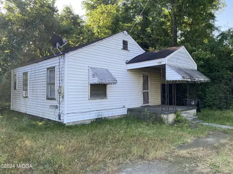 688 Central Ave, Macon, GA 31206