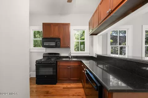 1048 Walnut St, Macon, GA 31201 photo 7