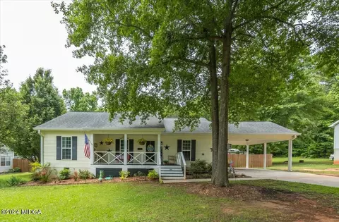 140 Childs St, Gray, GA 31032