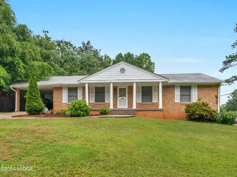 892 Amberwood Way, Forest Park, GA 30297