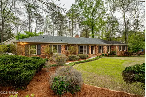 565 Taylor Ct, Macon, GA 31204