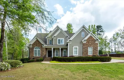 305 Heydon Ct, Macon, GA 31210