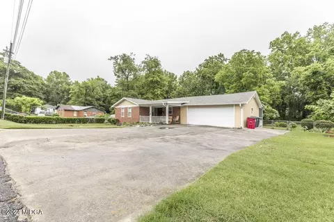 3382 Sandra Fay Dr, Macon, GA 31206
