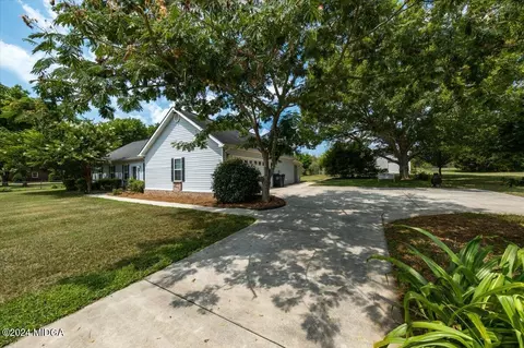 386 Jackson Ct, Byron, GA 31008