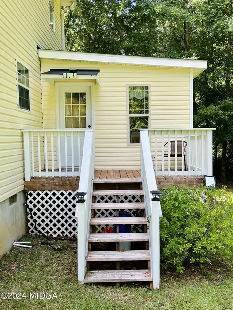 Exterior - 25 Ruby Rd, Jackson, GA 30233 photo 6 of 9