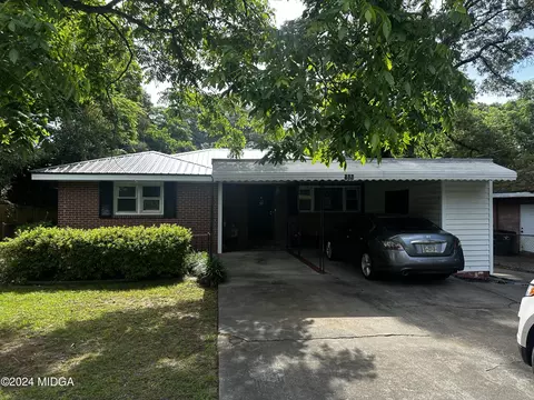 506 S 3rd St, Warner Robins, GA 31088