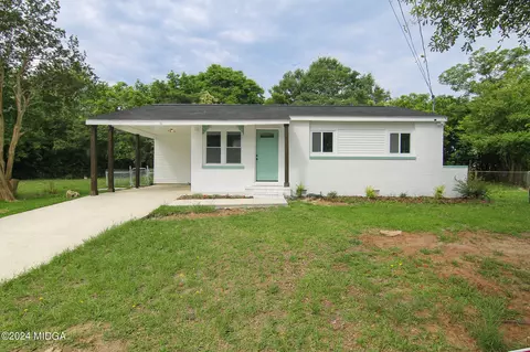 102 Murray Pl, Warner Robins, GA 31088