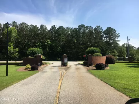 2716 Grey Fox Ct, Haddock, GA 31033