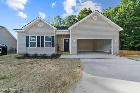 429 Mossy Ln, Gray, GA 31032