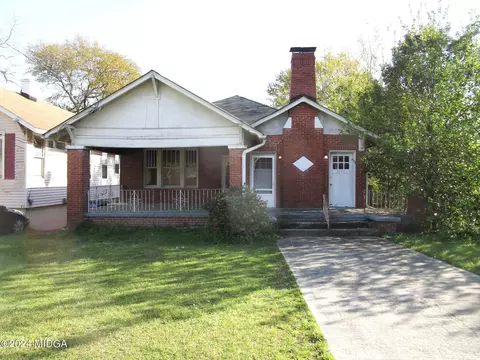 2694 Cherokee Ave, Macon, GA 31204