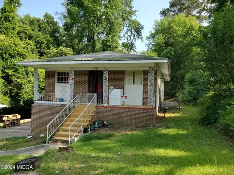 3788 Lindsey Dr, Macon, GA 31206