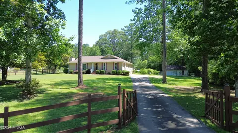 139 Hunting Dr, Gray, GA 31032