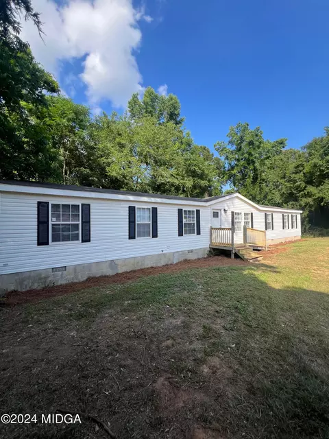 153 Old Stage Dr SW, Milledgeville, GA 31061