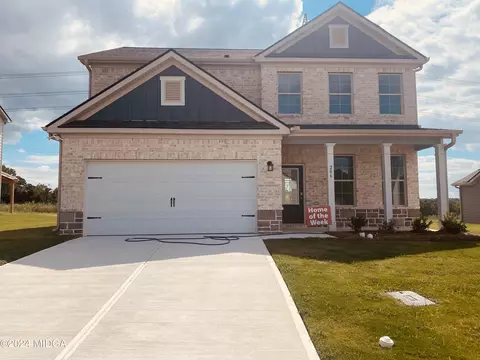 206 Davids Place Dr, Warner Robins, GA 31088