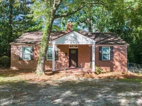 2420 Kingsley Dr, Macon, GA 31204