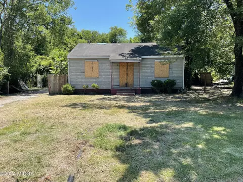2729 Barrett Ave, Macon, GA 31206
