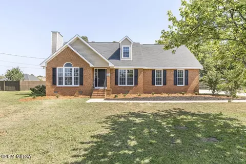 184 Stonefield Cir, Macon, GA 31216