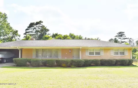 3794 Joycliff Rd, Macon, GA 31211