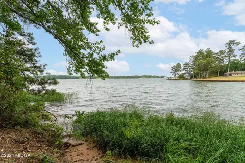 295 Sinclair Marina Rd NE, Milledgeville, GA 31061