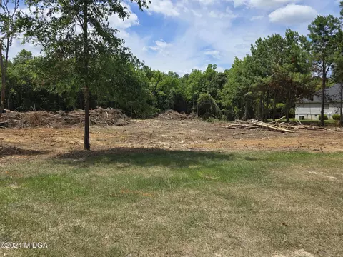 181 Heathwood Dr, Macon, GA 31206