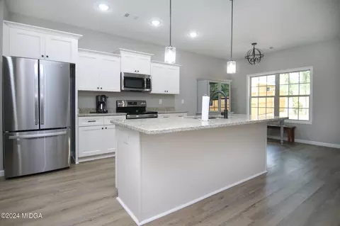 Kitchen - 202 Hill Ln, Perry, GA 31069 photo 1 of 3