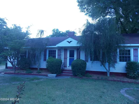 109 Bowden Dr, Warner Robins, GA 31093
